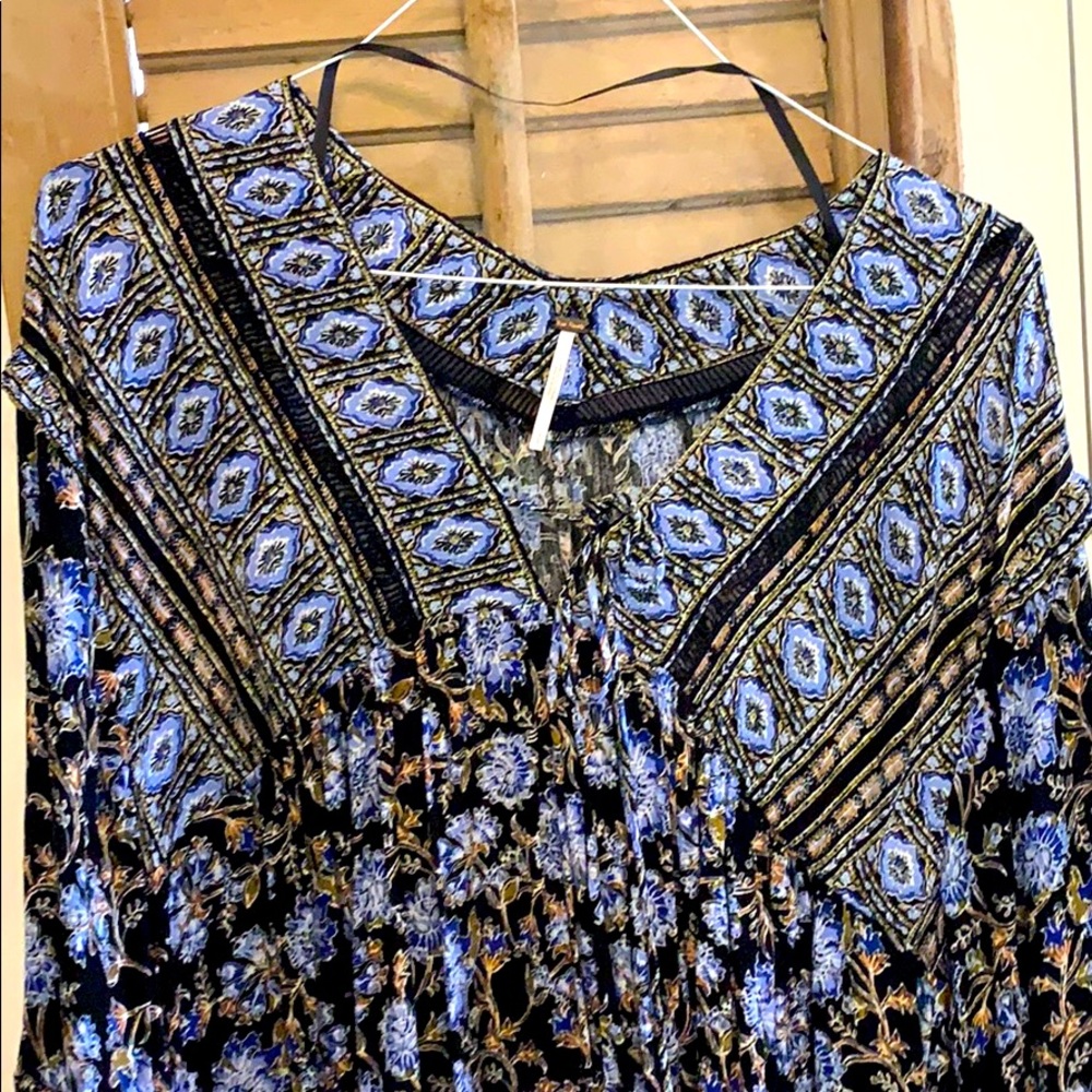 Free people  multi colored tunic and necklace